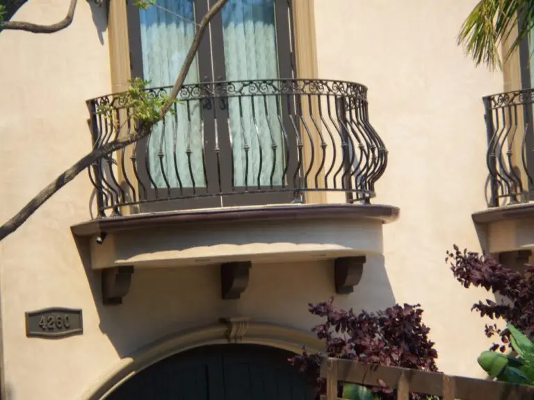 Beverly Hills Rain Gutters 3
