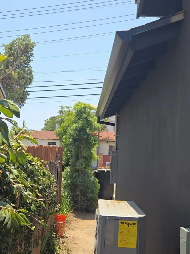 Professional gutter installation project in Glendale, CA