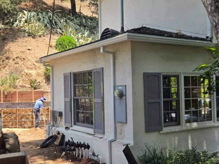 Seamless rain gutter installation in Thousand Oaks, CA