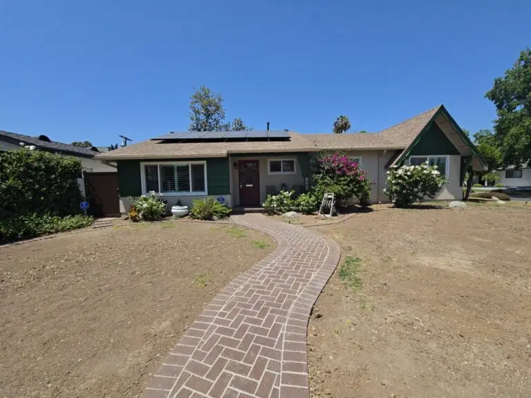 Custom rain gutters installed in Valencia, CA