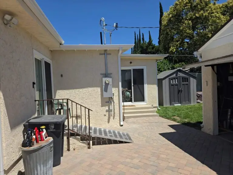 Custom rain gutters installed in Hawthorne, CA