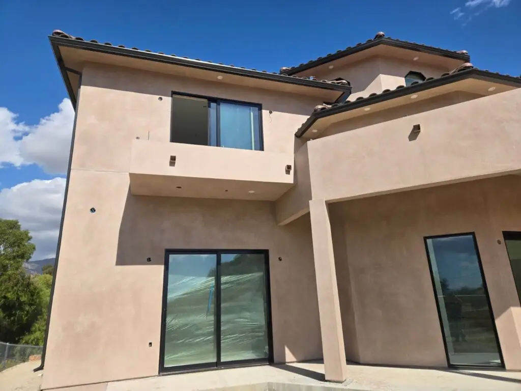Quality rain gutter installation in Lynwood, CA
