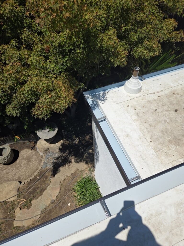 Custom rain gutters installed in Pasific Palisades, CA