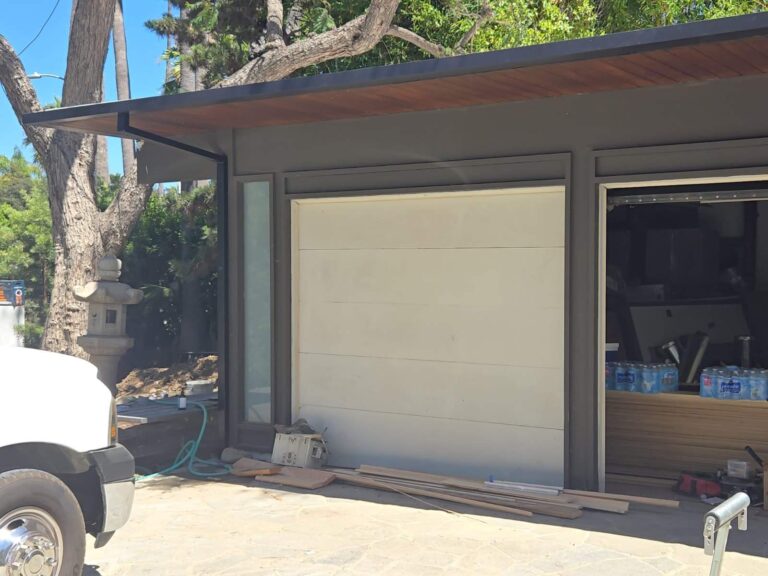 Seamless gutter system installed in Pasific Palisades, CA