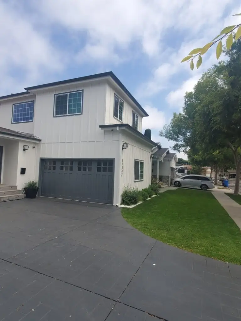 Seamless rain gutter installation in Reseda, CA