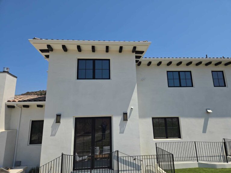 Seamless rain gutters installed in Agoura Hills, CA by RainAway (photo 3)