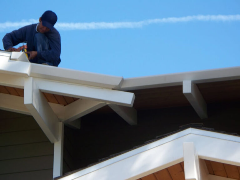 Rain Gutters El Segundo 13 Seamless rain gutters installed in El Segundo, CA by RainAway (photo 12)