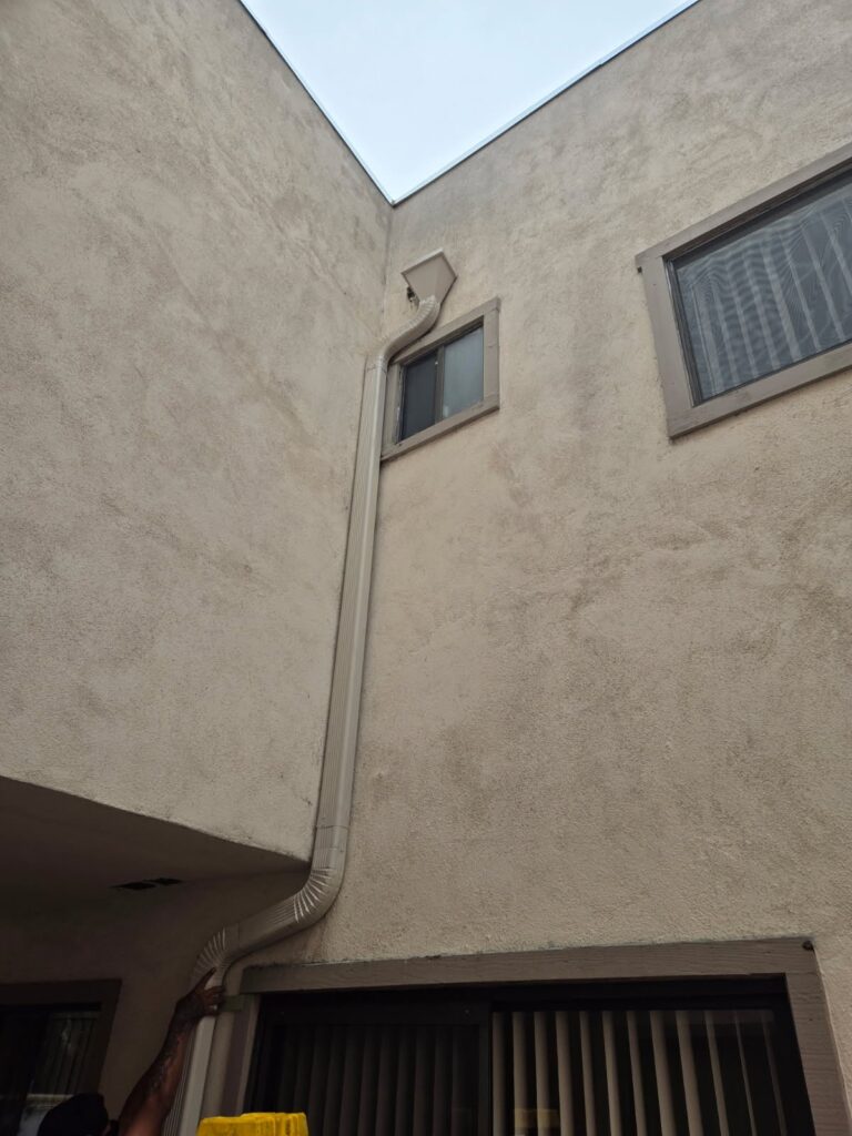 Rain Gutters Gardena 10 RainAway rain gutter installation in Gardena, CA - project photo 10