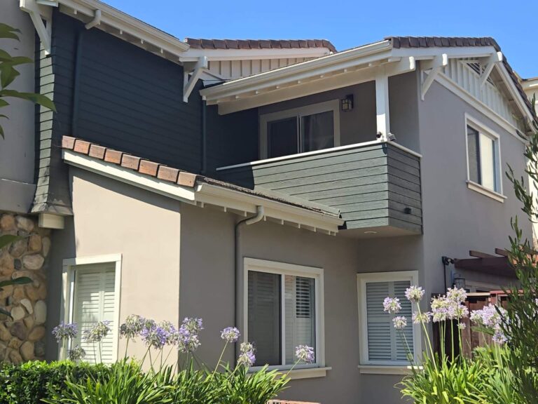New seamless gutters and downspouts in Paramount, CA - photo 2