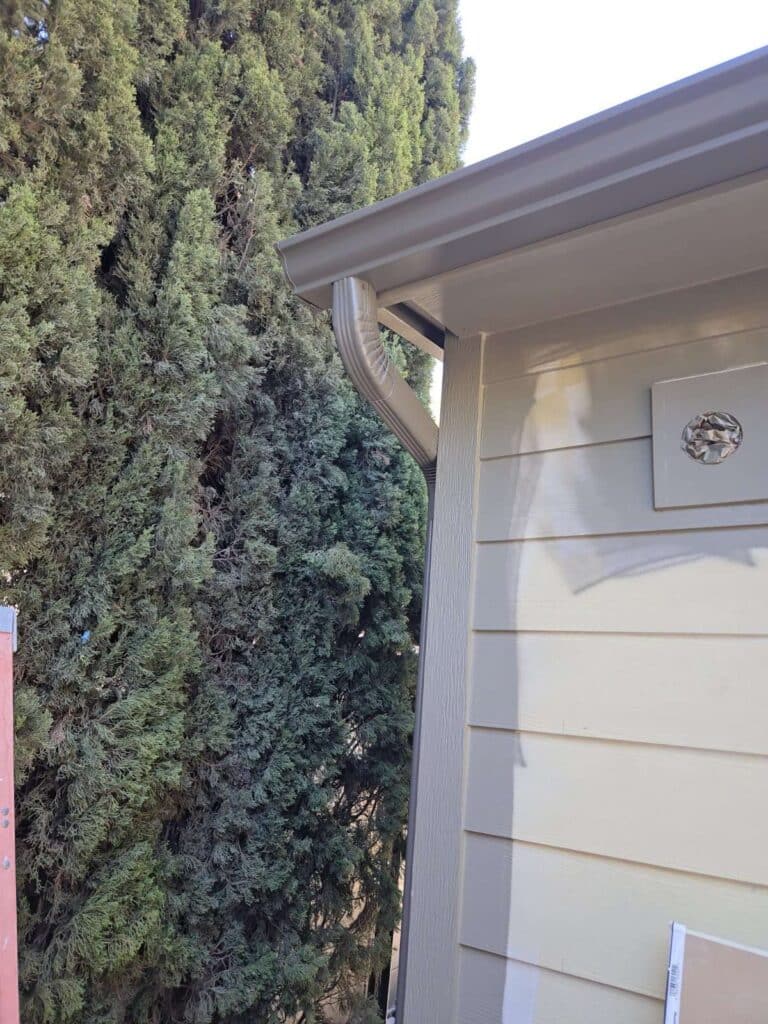 Tarzana, CA - Rain Gutters 01