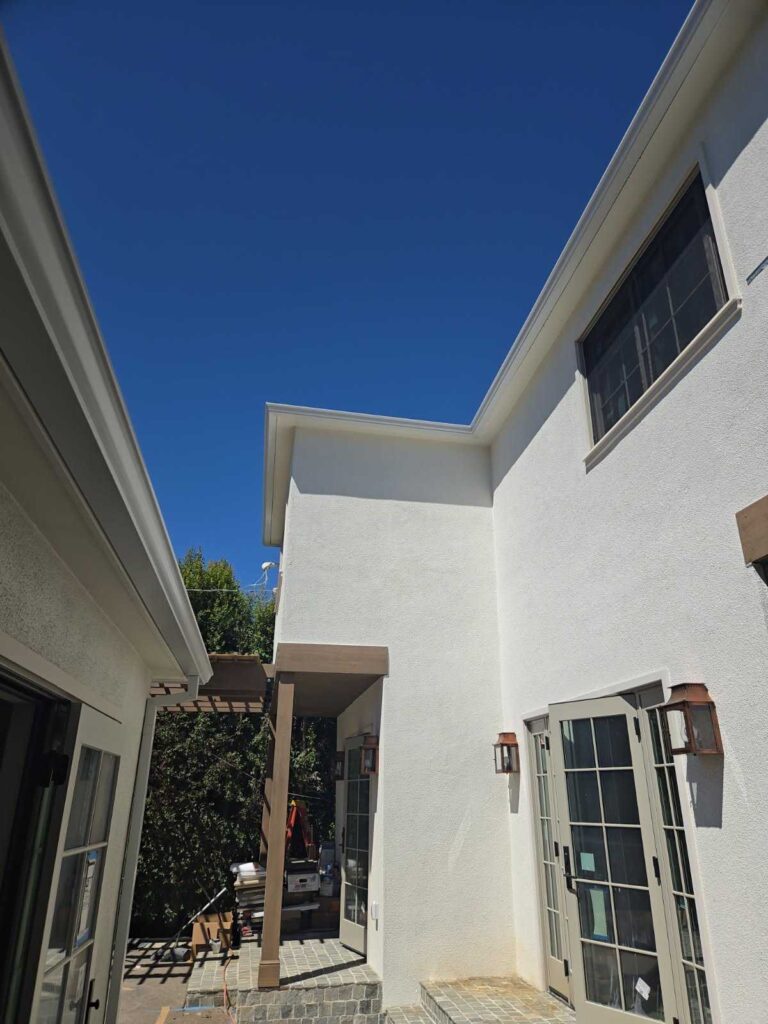 Seamless rain gutters installed in Valley Village, CA by RainAway (photo 9)