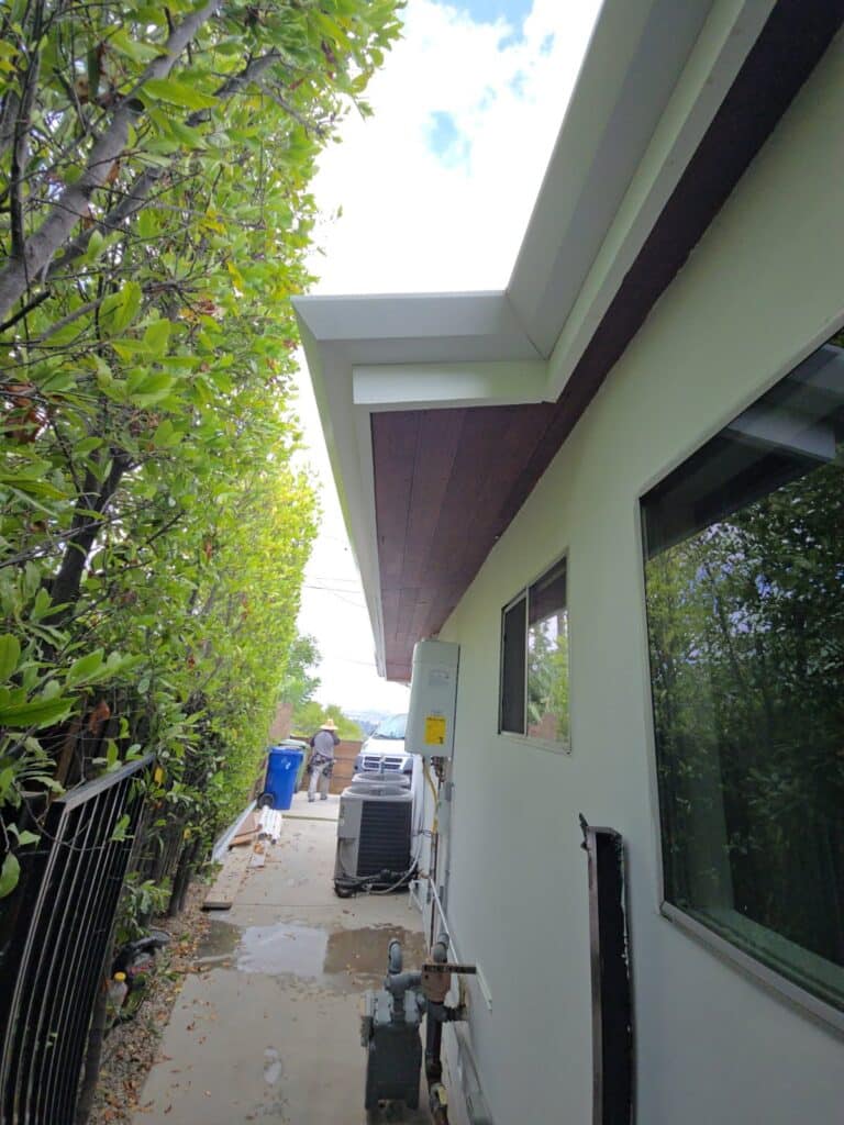 Quality rain gutter installation in Santa Clarita, CA